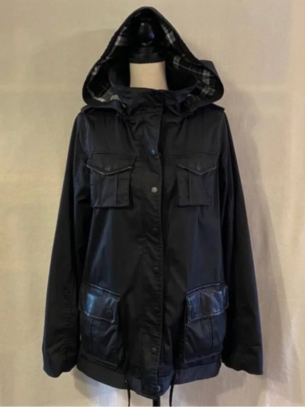 Alice & Olivia black lamb leather trim detachable hood military jacket